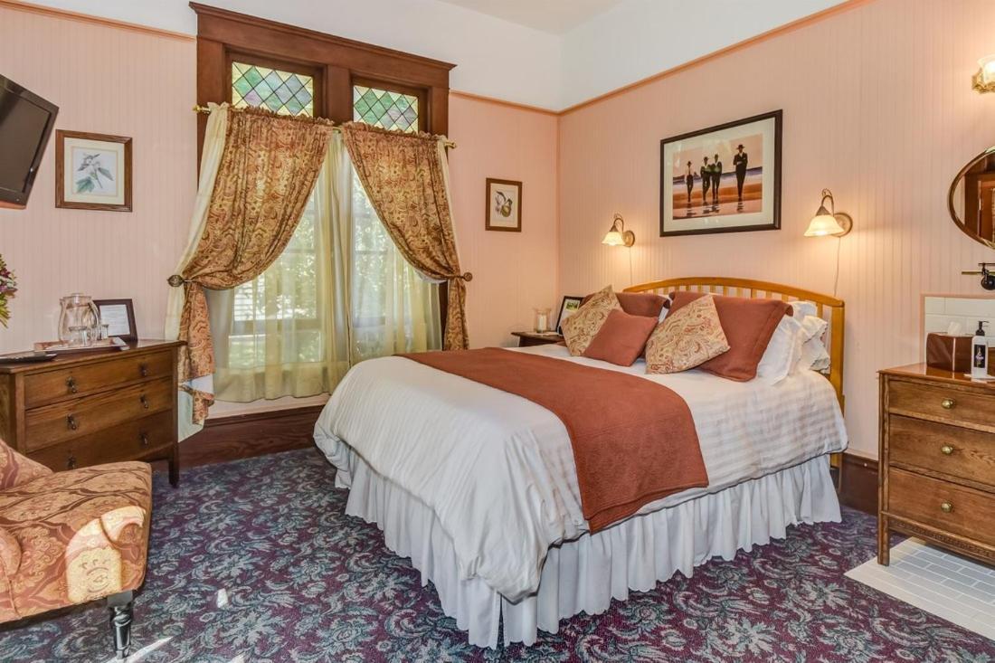 The Kirkhouse Bed And Breakfast Friday Harbor Dış mekan fotoğraf